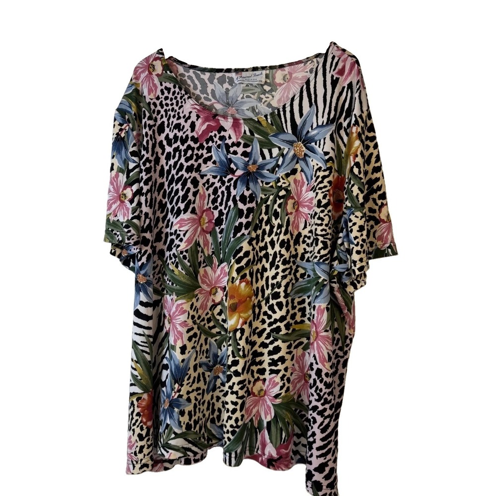 A Personal Touch Top Womens Size 5X Animal Floral Print Short Sleeve US Made